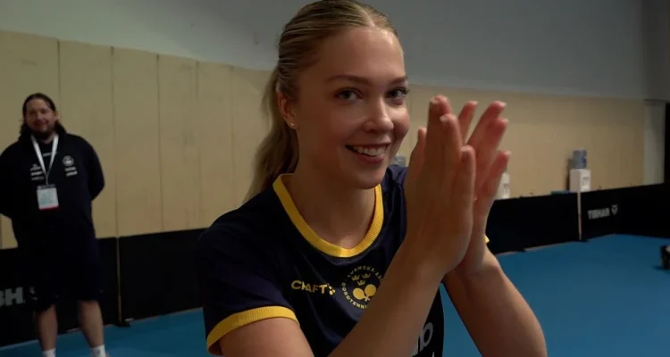 SD Hylte Får 8 Avhopp efter Stina Isakssons Uteslutning, Valkompassen Visar en Frustration bland LO-männen
