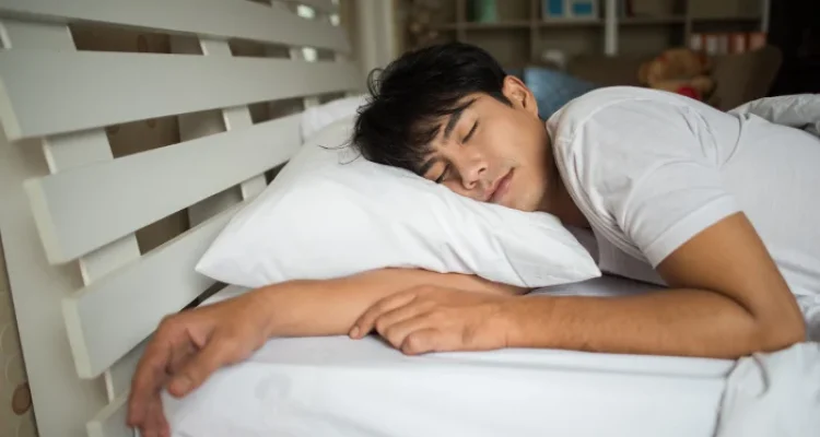 Sulit Tidur Meski Lelah? Coba 5 Tips Ini Agar Istirahat Lebih Nyenyak