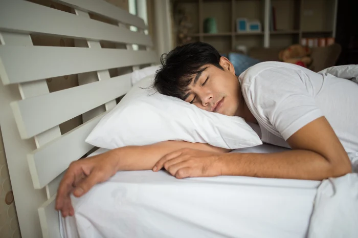 Sulit Tidur Meski Lelah? Coba 5 Tips Ini Agar Istirahat Lebih Nyenyak