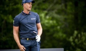 Tiger Woods är tillbaka, men Henrik Stenson och sex svenska golfare är med i U.S. Senior Open