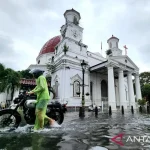 Wajah Ganda Kota Semarang: Antara Ancaman Daratan Tenggelam dan Dinamika Sosial yang Menguji Ketangguhan