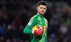 Arsenal värvar franske målvakt Illan Meslier från Leeds