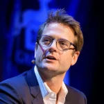 Bettan Byvald: Klarnas VD Sebastian Siemiatkowski Öppnar Upp om Mobbning och Faderns Missbruk Bettan Byvald: Klarnas VD Sebastian Siemiatkowski Öppnar Upp om Mobbning och Faderns Missbruk