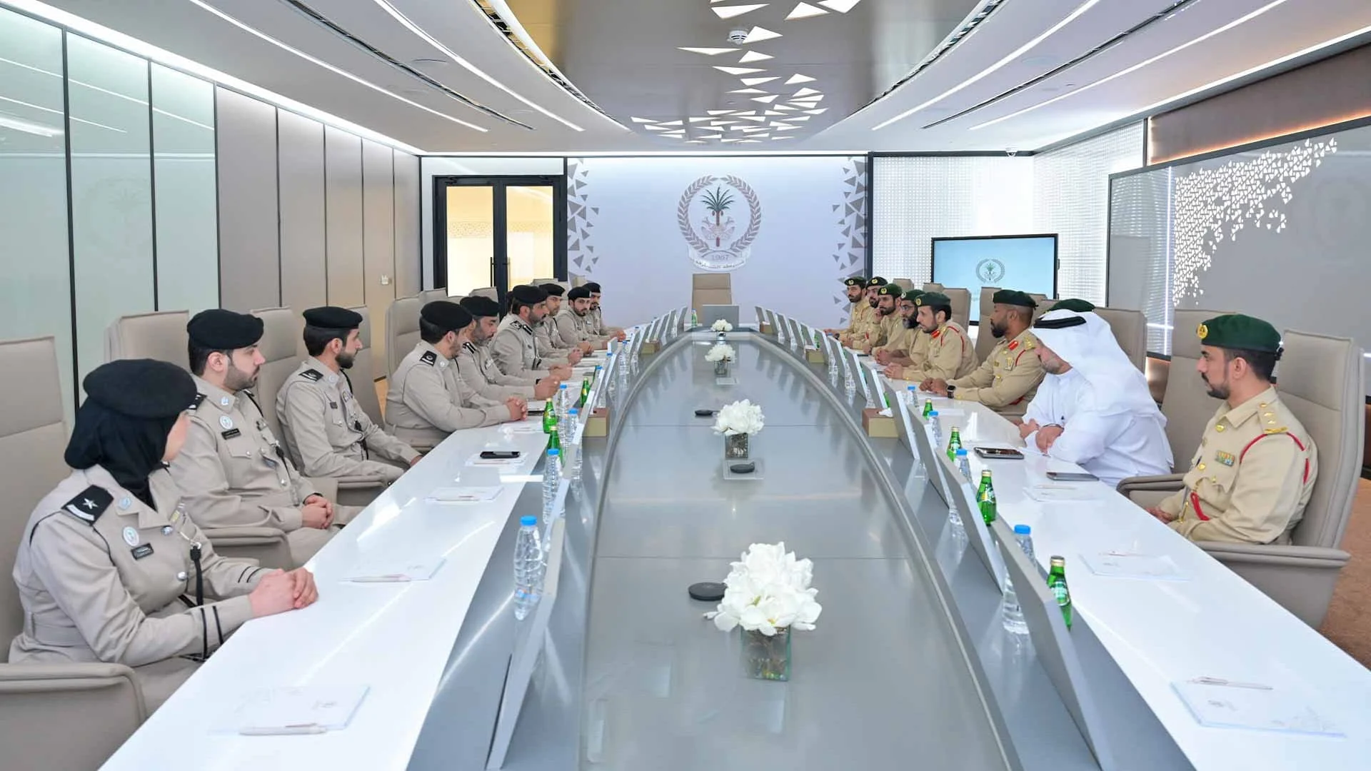 شرطة الشارقة وشرطة دبي: إعادة ترتيب الأمن والسلامة في الشواطئ
