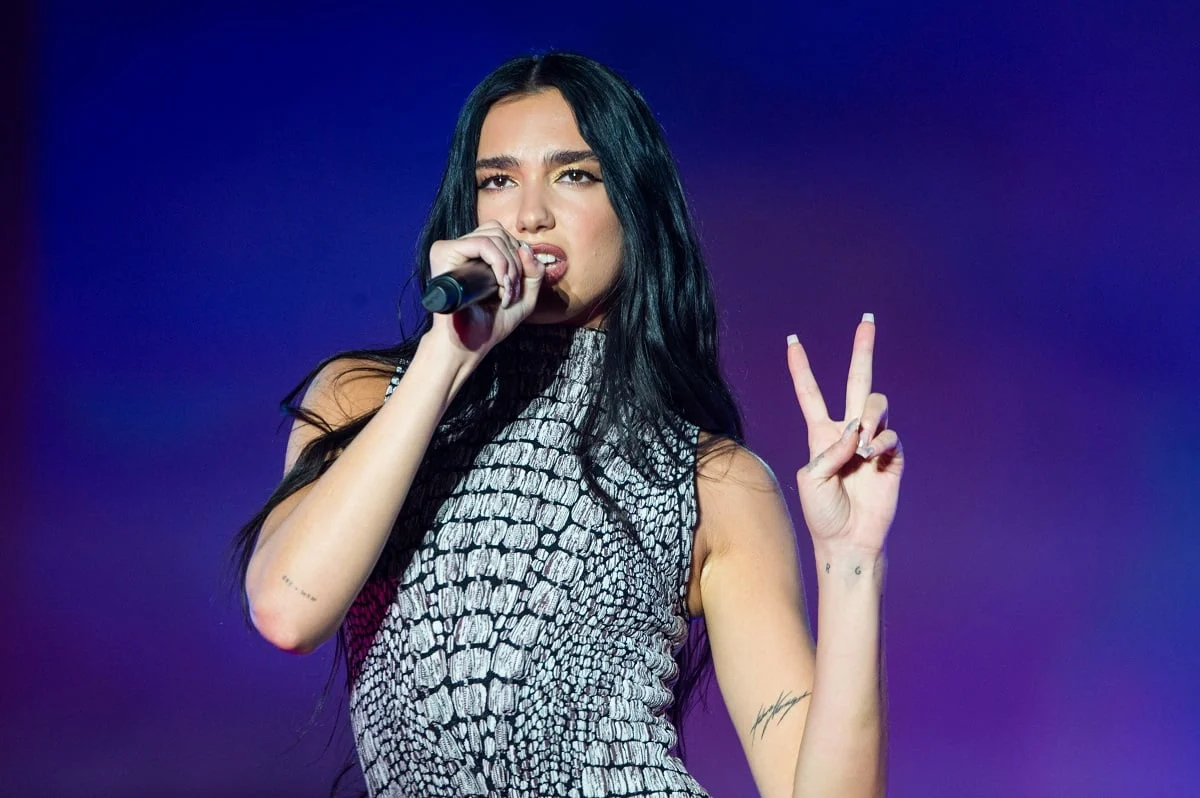 Dua Lipa Stockholm - Sverigebesöket: Musik, Mat och Många Bilder