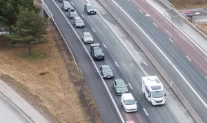 E4: Långa köer och trafikolyckor - Efter Ironman i Jönköping