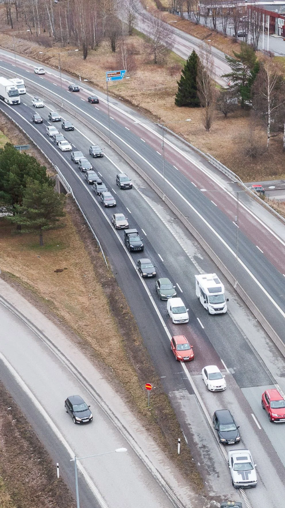E4: Långa köer och trafikolyckor - Efter Ironman i Jönköping