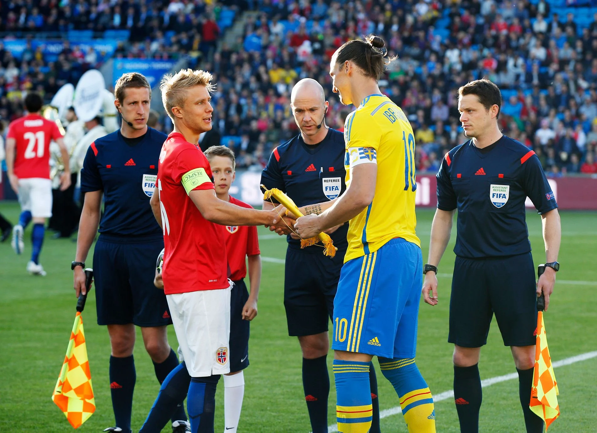 Elfenbenskusten norge: Norge Vinner Over Elfenbenskusten, Zlatan Ibrahimovic Stötter Norge