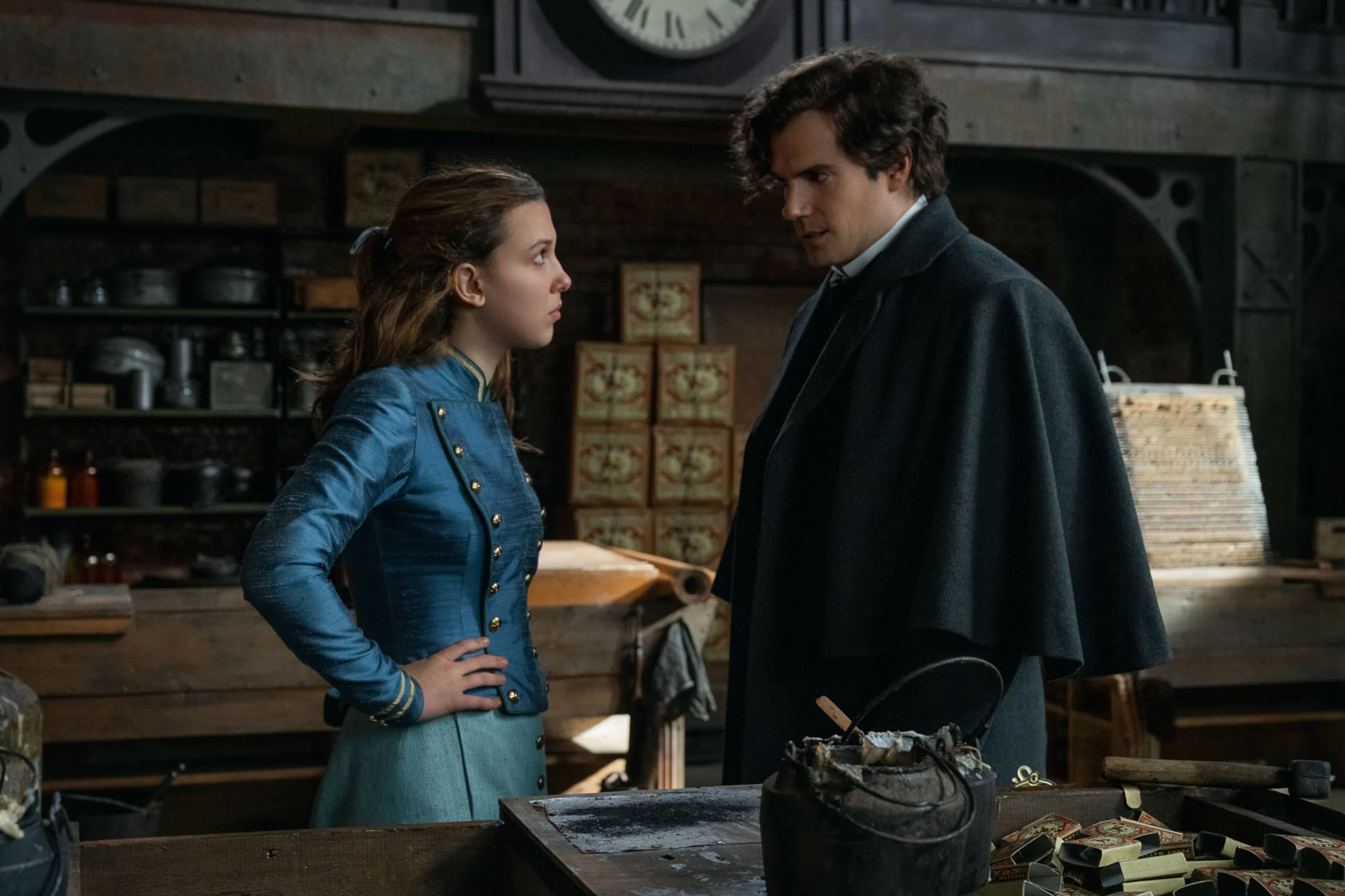 Enola Holmes 3: Millie Bobby Brown och Henry Cavill Är Tillbaka i En Ny Äventyrsfylld Resa