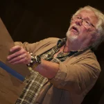 Före detta TV-stjärnan Bill Oddie har gått bort, samtidigt som en annan ikonisk figur, Glenn Hysén, kämpar med Parkinsons sjukdom