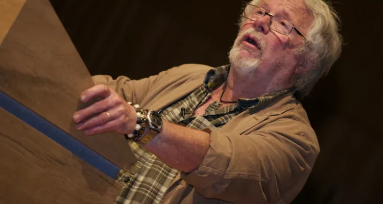 Före detta TV-stjärnan Bill Oddie har gått bort, samtidigt som en annan ikonisk figur, Glenn Hysén, kämpar med Parkinsons sjukdom