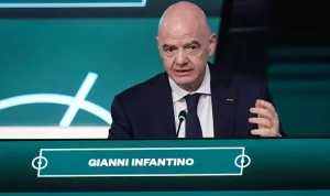 Förtroendekris skakar fotbolls-VM: Gianni Infantino i stormens öga efter politiska påtryckningar