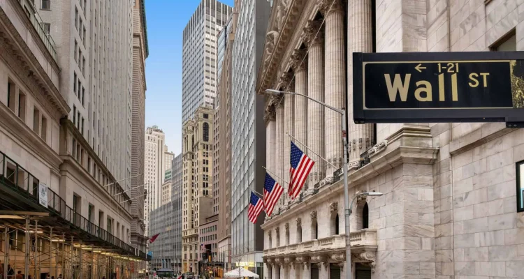 Från miljardras på Wall Street till bröllopsyra i New York: En värld i snabb förändring