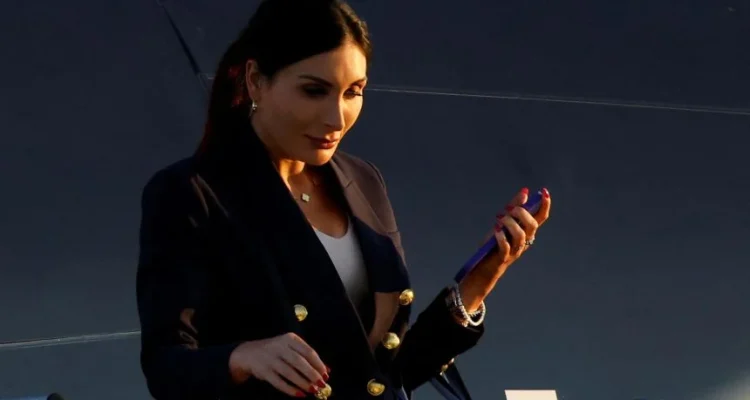 Laura Loomer vänds om: Från ryssvän till ukrainavän