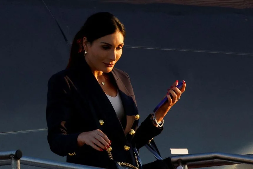 Laura Loomer vänds om: Från ryssvän till ukrainavän