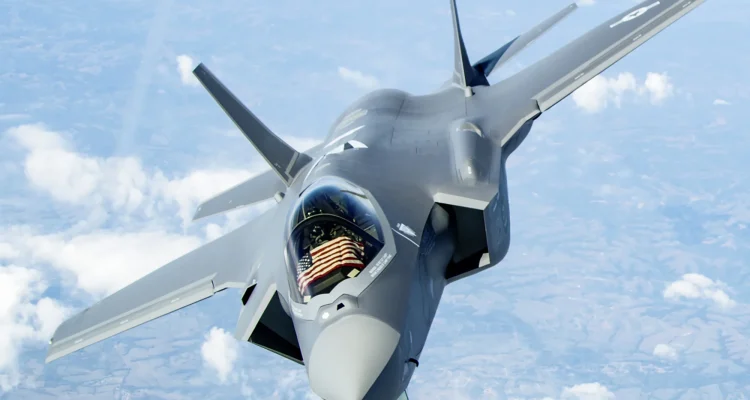 Lockheed Martin: Stridsflygbolaget som Dominerar Marknaden med F-35