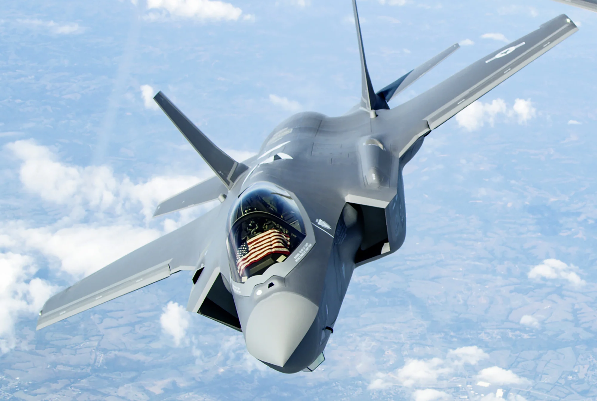 Lockheed Martin: Stridsflygbolaget som Dominerar Marknaden med F-35