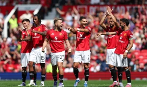 Manchester United FC Förstärker Laget: De Senaste Nyheterna och Ryktena