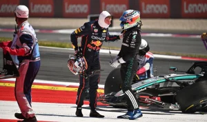 MAX VERSTAPPEN BÅDA Frustrerad och Besviken - Dramatisk Avslutning på Storbritanniens GP
