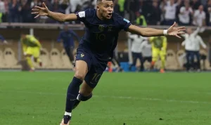 Mbappé Skapar Historiskt Mål i VM-Kampen mot Argentina