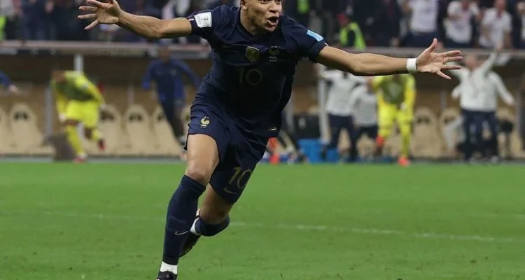 Mbappé Skapar Historiskt Mål i VM-Kampen mot Argentina
