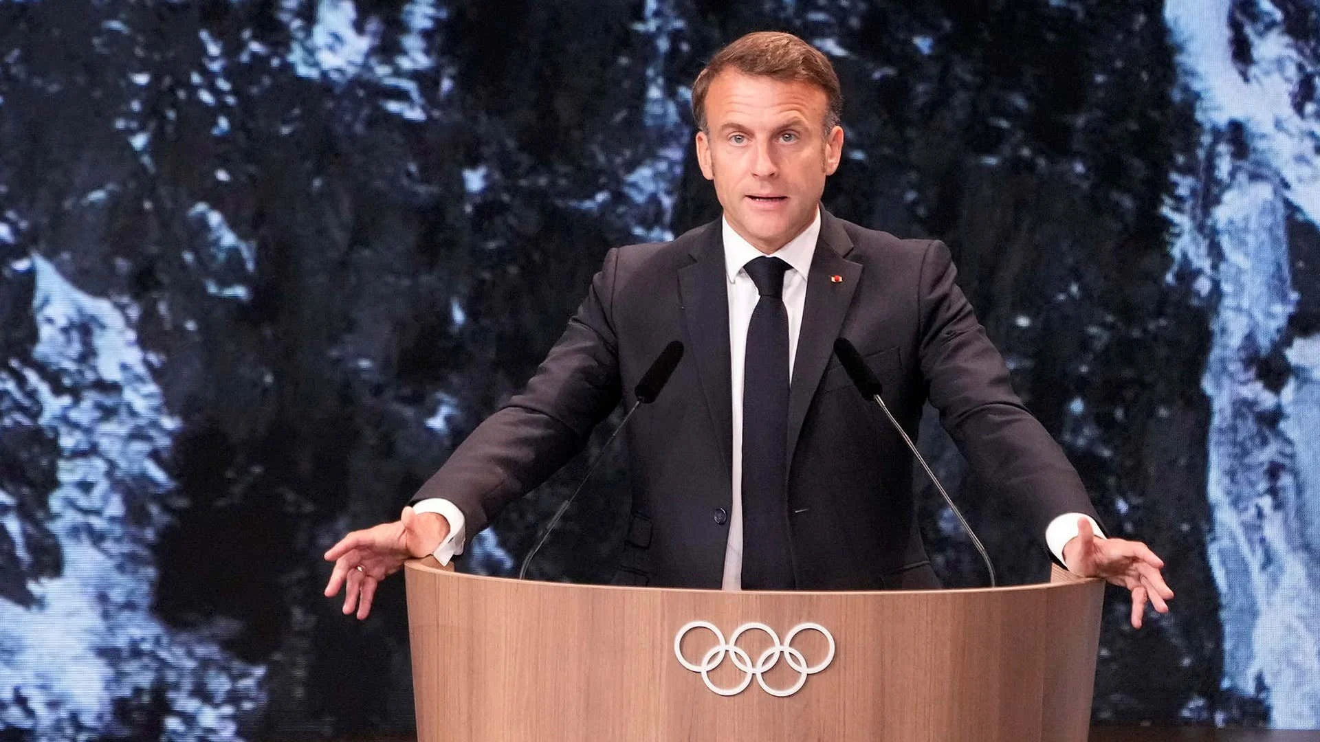 Michael Olise i centrum: Bayerns miljardbesked och VM-dramat som skakar Frankrike