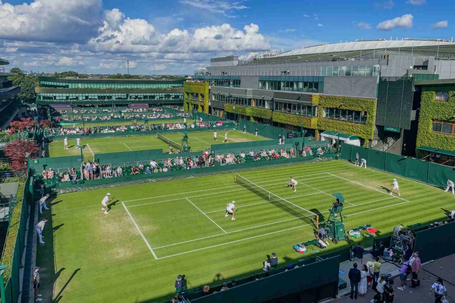 Skrällarnas Wimbledon 2026: Hemmapublikens hjälte och Osakas stora genombrott