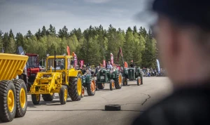 Traktor i fokus: Olyckor, racing och jordbruk