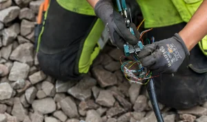 Upprustning av Infrastruktur: En Fråga om Säkerhet och Tillväxt