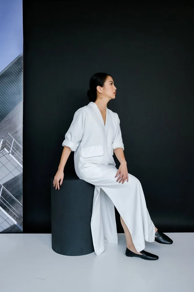 Josephine Anni Pre-Fall 2026: Mode som raderar gränsen mellan arbetsdag och kvällsliv