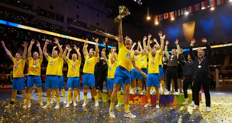 VM Pokalen i Fokus: Infantino's Planer för Privatinvesteringar och Uefas Motstånd