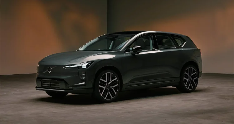 Volvo EX60 - Vinnaren i årets hetaste elbilsbatalj?