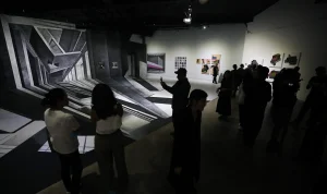Den indonesiska skulpturkonstens evolution: En djupdykning i utställningen Figur på Galeri Salihara
