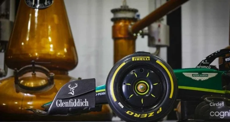 Exklusivt möte mellan Formel 1 och destillerikonst: Glenfiddich lanserar ny begränsad upplaga i Jakarta Exklusivt möte mellan Formel 1 och destillerikonst: Glenfiddich lanserar ny begränsad upplaga i Jakarta