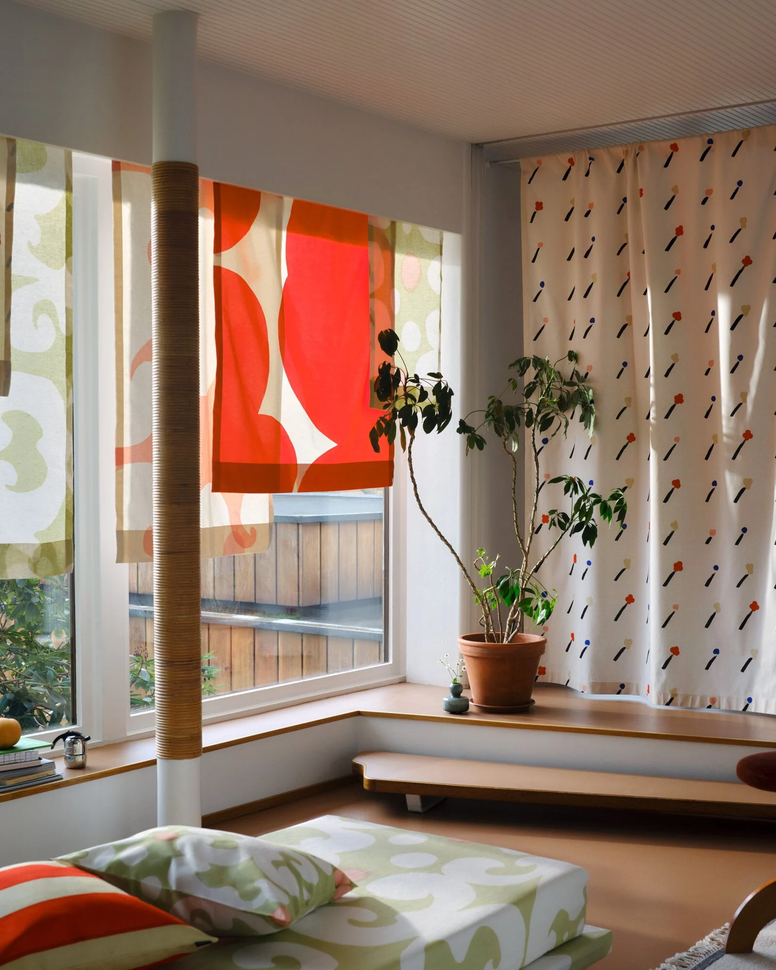 Marimekko intar Indonesien: En hyllning till finsk design och färgstarka mönster